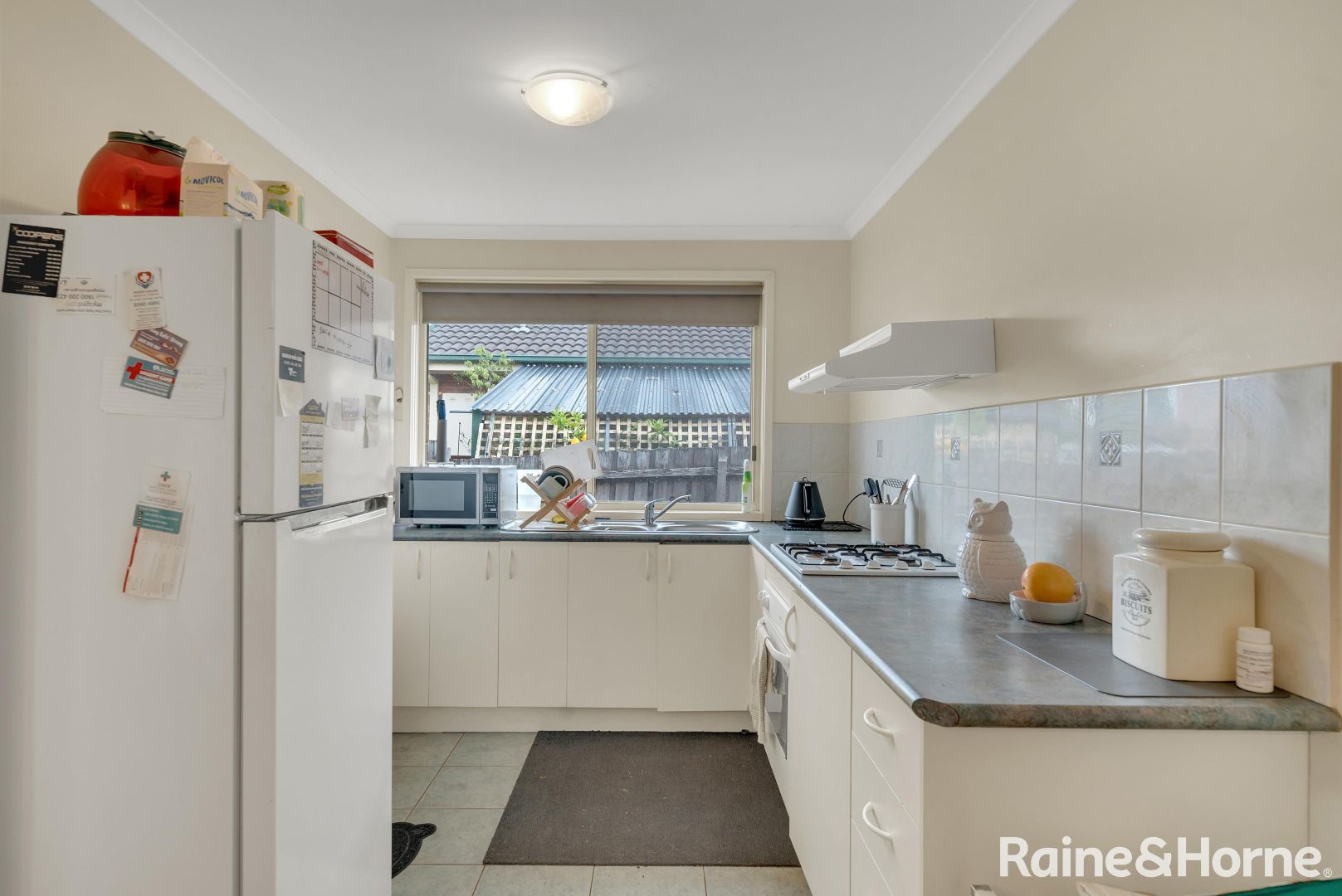 8 Gamalite Drive, Harkness VIC 3337, Image 2