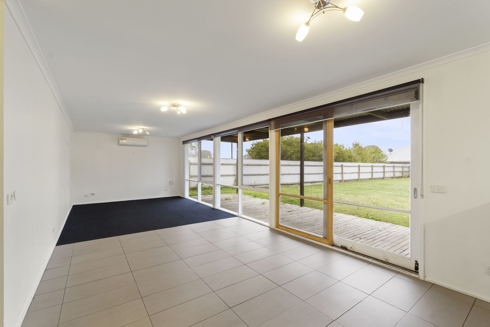 4 bedrooms House in 17 Stewart Street COLAC VIC, 3250