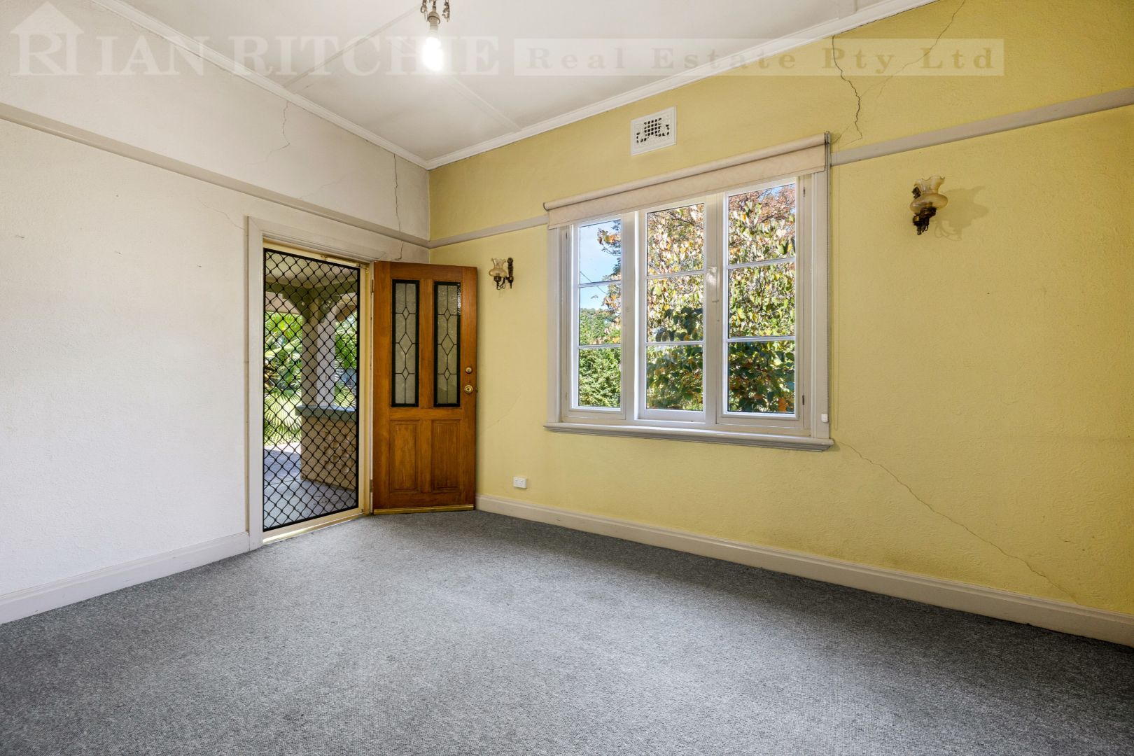 422 Hovell Street, South Albury NSW 2640, Image 2