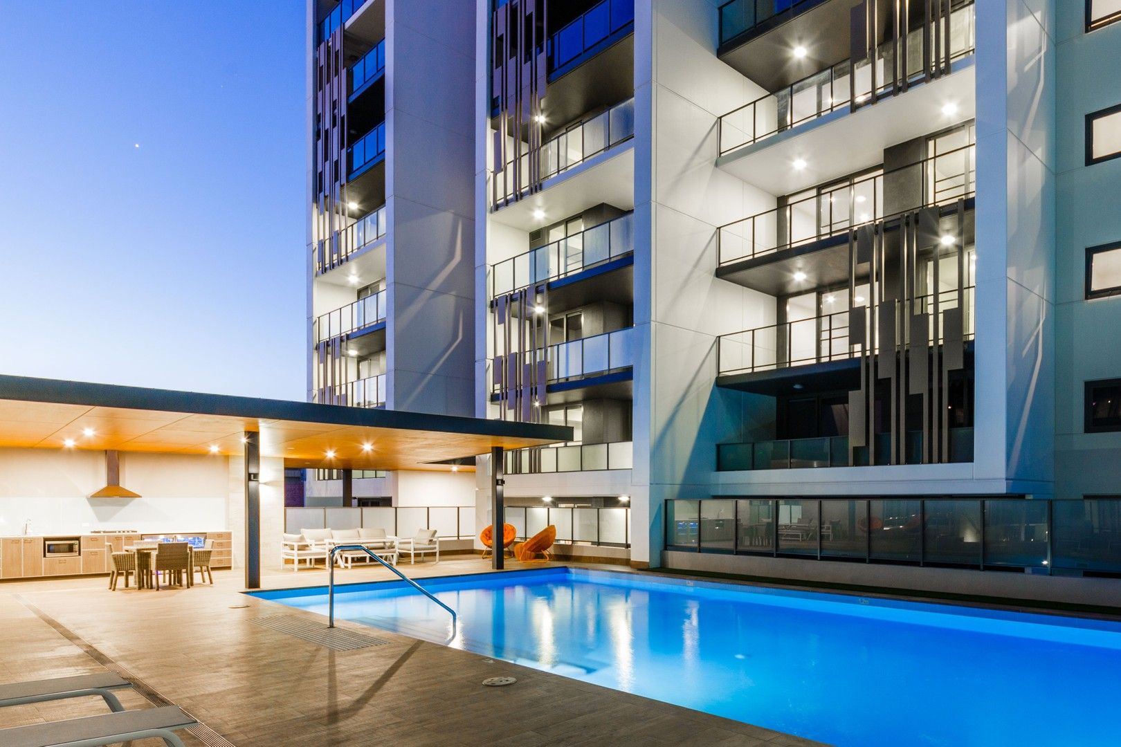 1 bedrooms Apartment / Unit / Flat in 136/172 Railway Parade WEST LEEDERVILLE WA, 6007