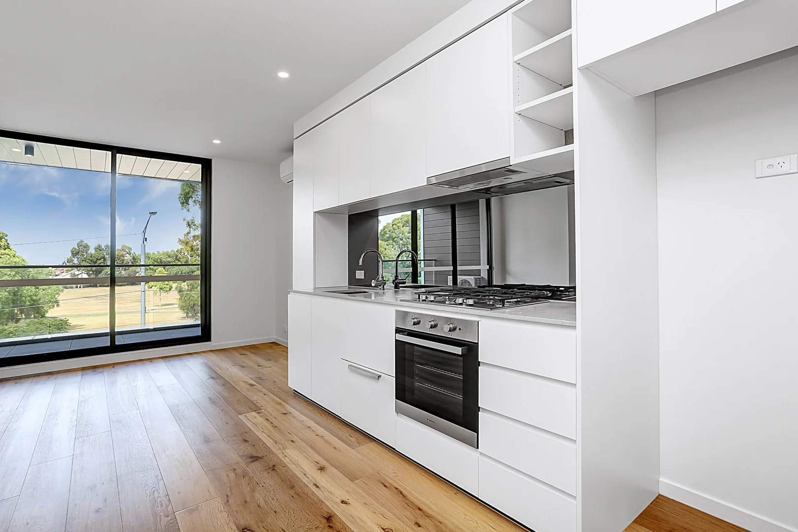 Additional image 2 of 213/64 Keilor Road, Essendon North VIC 3041