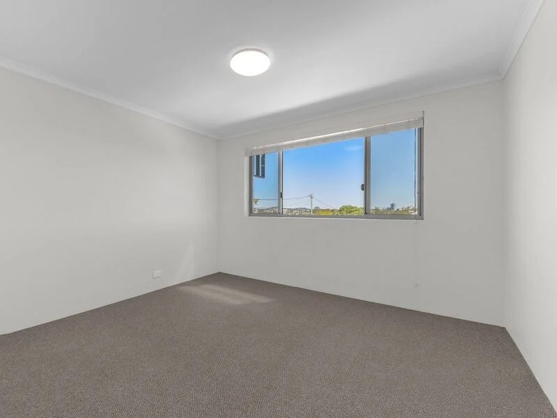 Additional image 6 of 1/24 Dickens Street, Norman Park QLD 4170