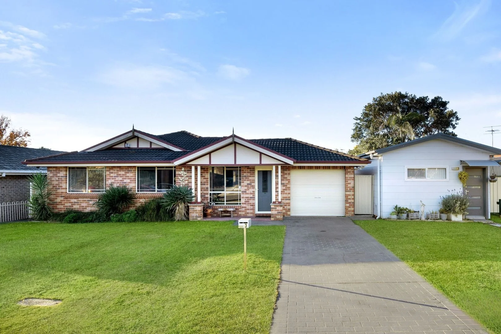 3 Bird Place, St Helens Park NSW 2560