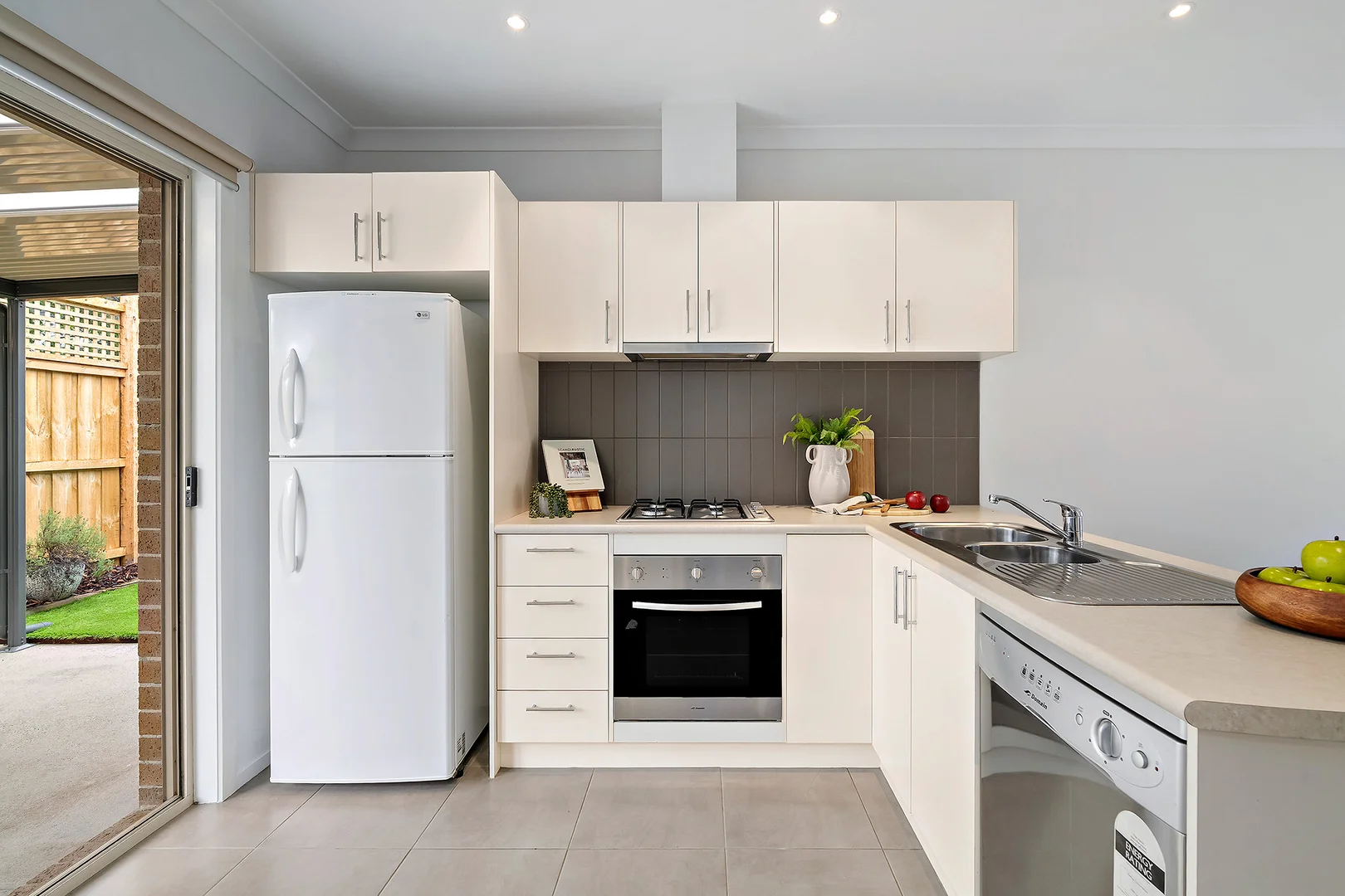 Additional image 10 of 5/98 Main Road, Lower Plenty VIC 3093