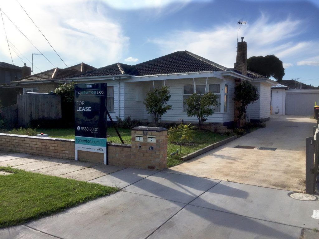 2 bedrooms Apartment / Unit / Flat in 1/17 Merlyn Avenue CLAYTON SOUTH VIC, 3169