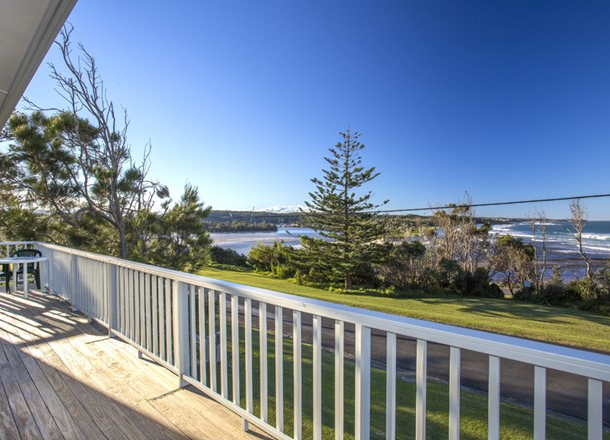 25 Seaside Parade, Dolphin Point NSW 2539