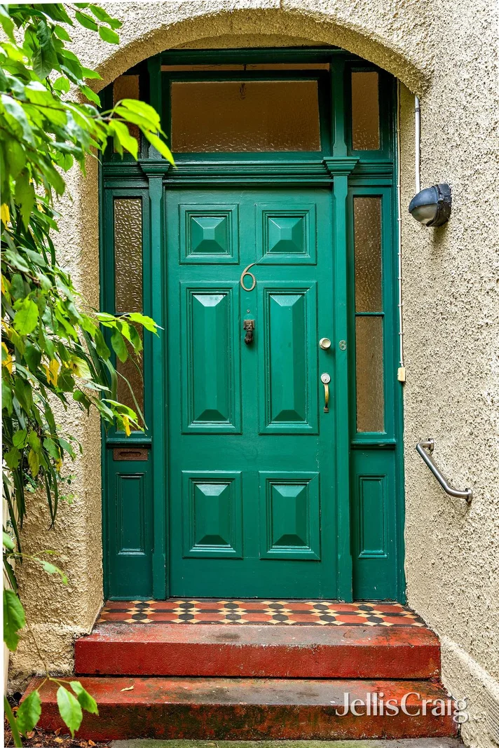 Image 12