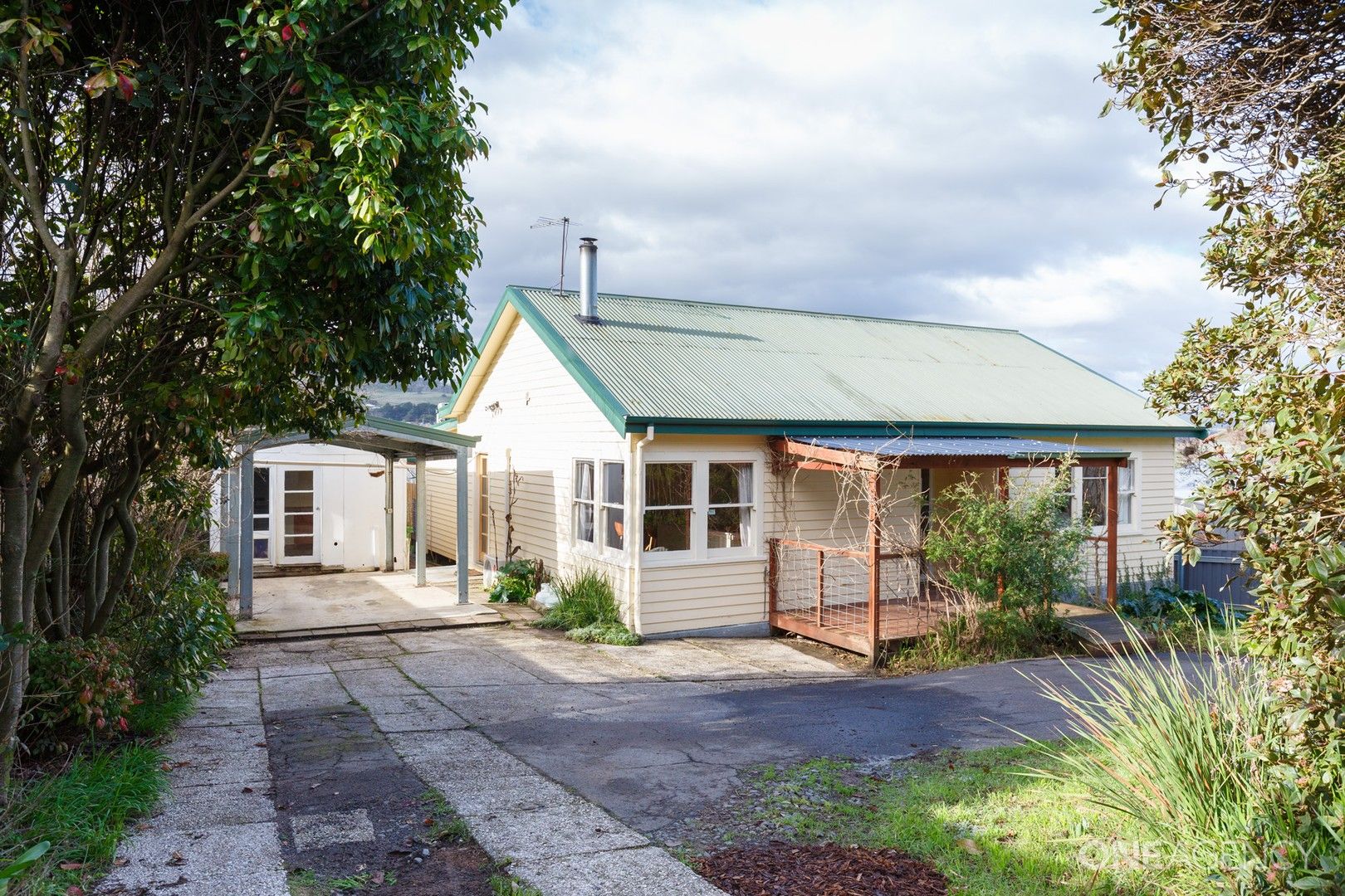 3 bedrooms House in 1/305 Penquite Road NORWOOD TAS, 7250