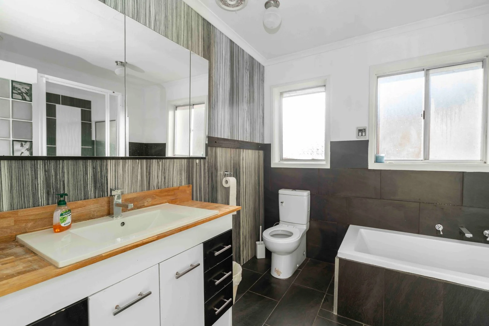 Additional image 13 of 16 Alfred Hill Drive, Melba ACT 2615