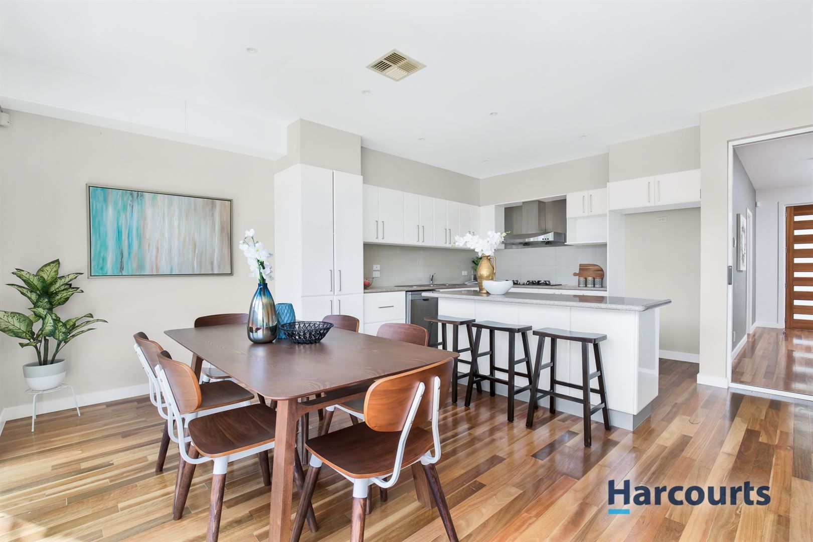 2/10A York Street, Bonbeach VIC 3196, Image 2