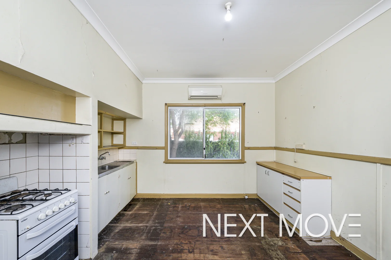 Additional image 8 of 2B Nicholas Crescent, Hilton WA 6163