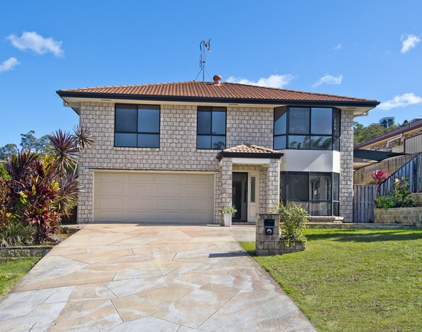 22 Pago Terrace, Pacific Pines QLD 4211