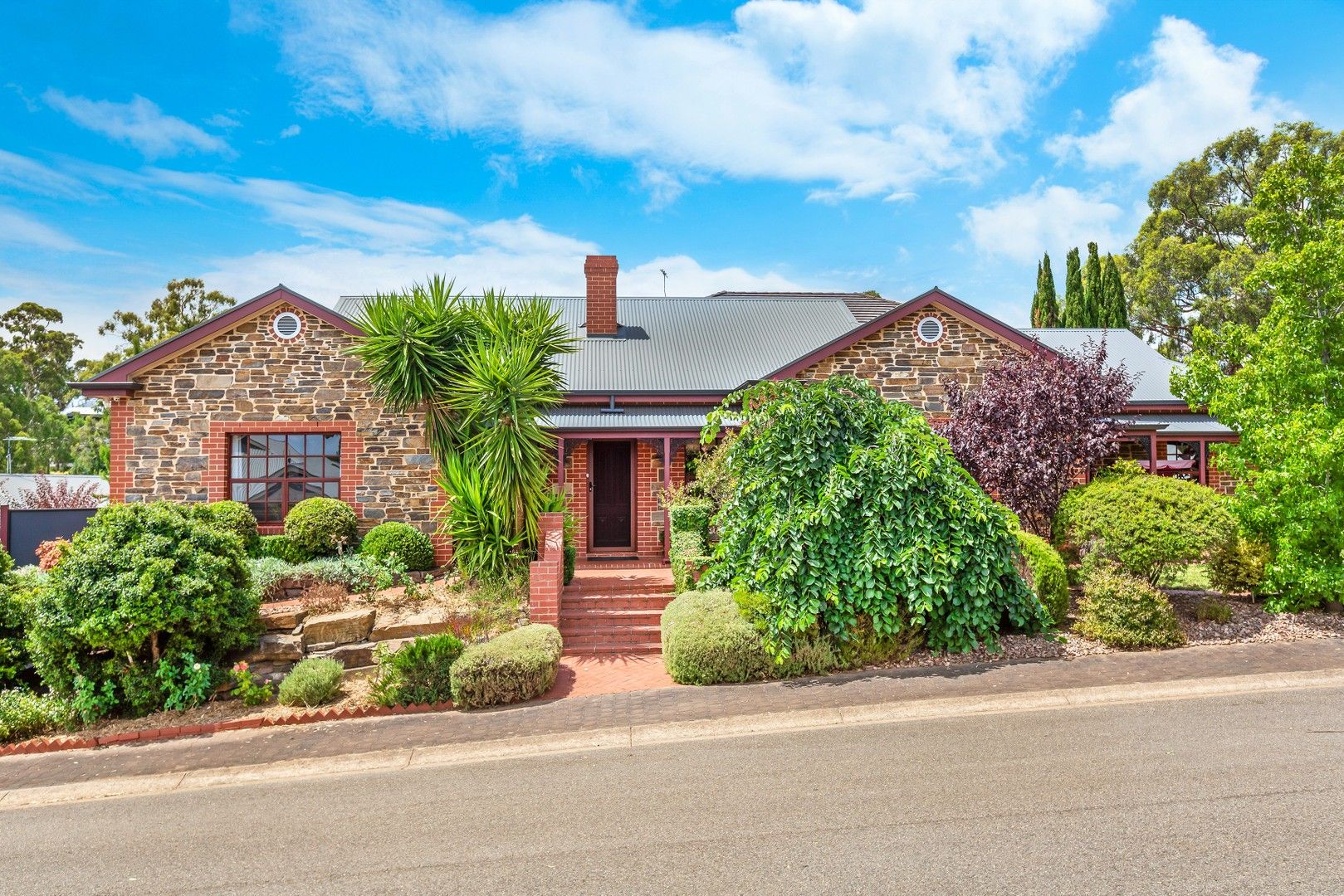 28 Blackwood Park Boulevard, Craigburn Farm SA 5051, Image 0