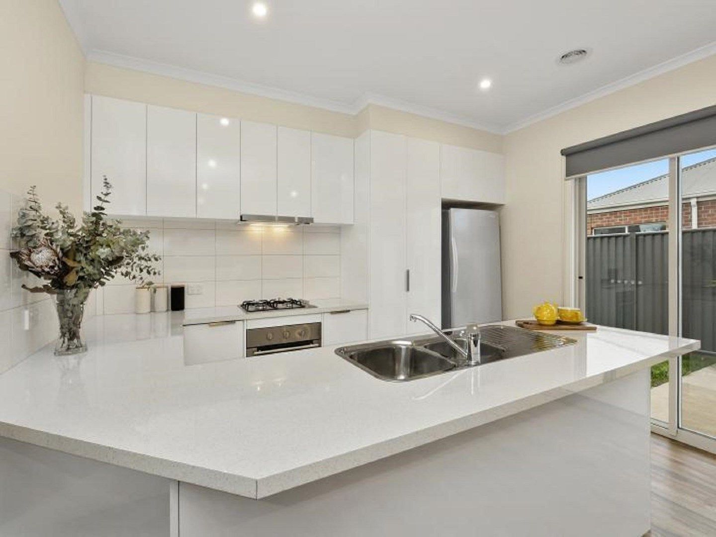 7/10 Wood Street, Soldiers Hill VIC 3350, Image 0