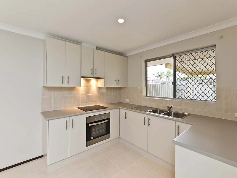 Unit 2/22 Kimberley Way, Parkwood WA 6147
