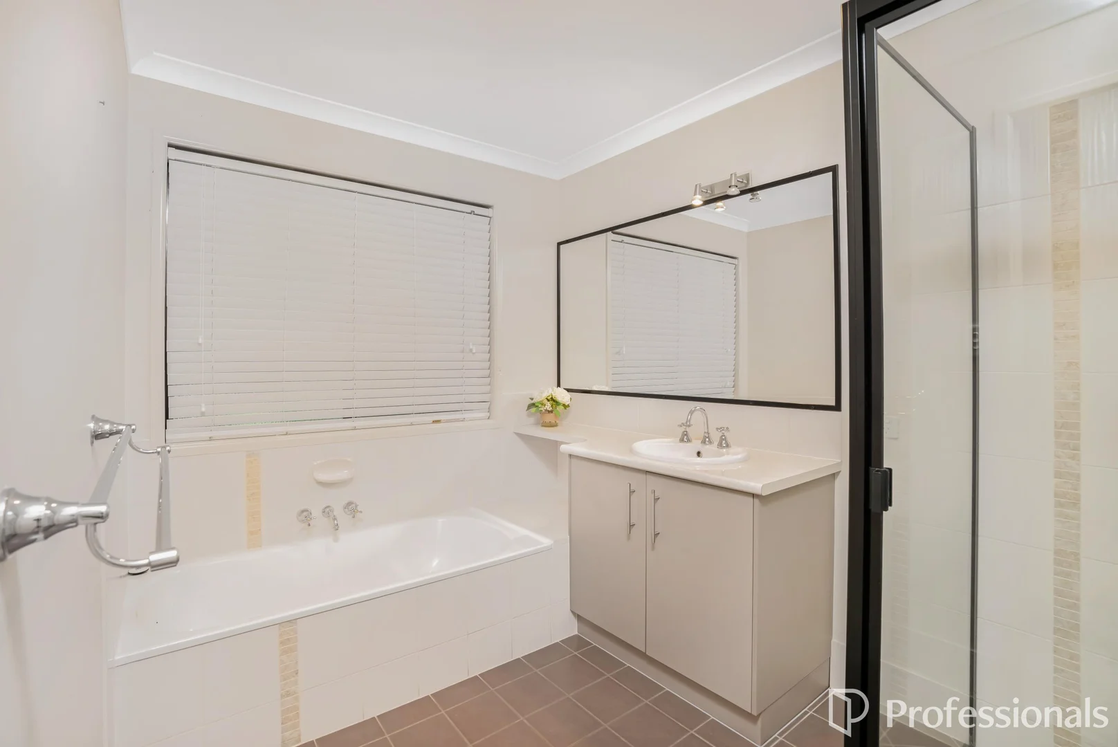 Additional image 12 of 5 David Court, Southside QLD 4570