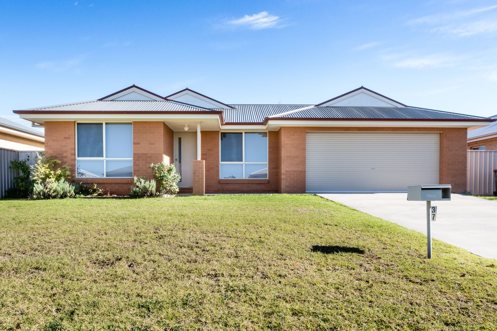 3 bedrooms House in 37 Madden Drive GRIFFITH NSW, 2680