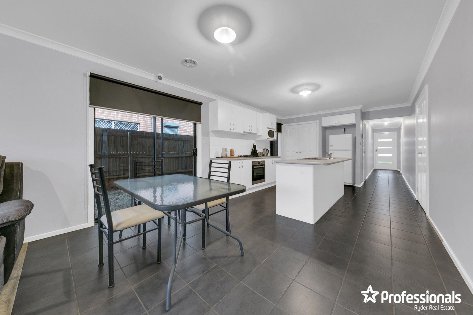 21 Mandurah Crescent, Harkness VIC 3337, Image 1