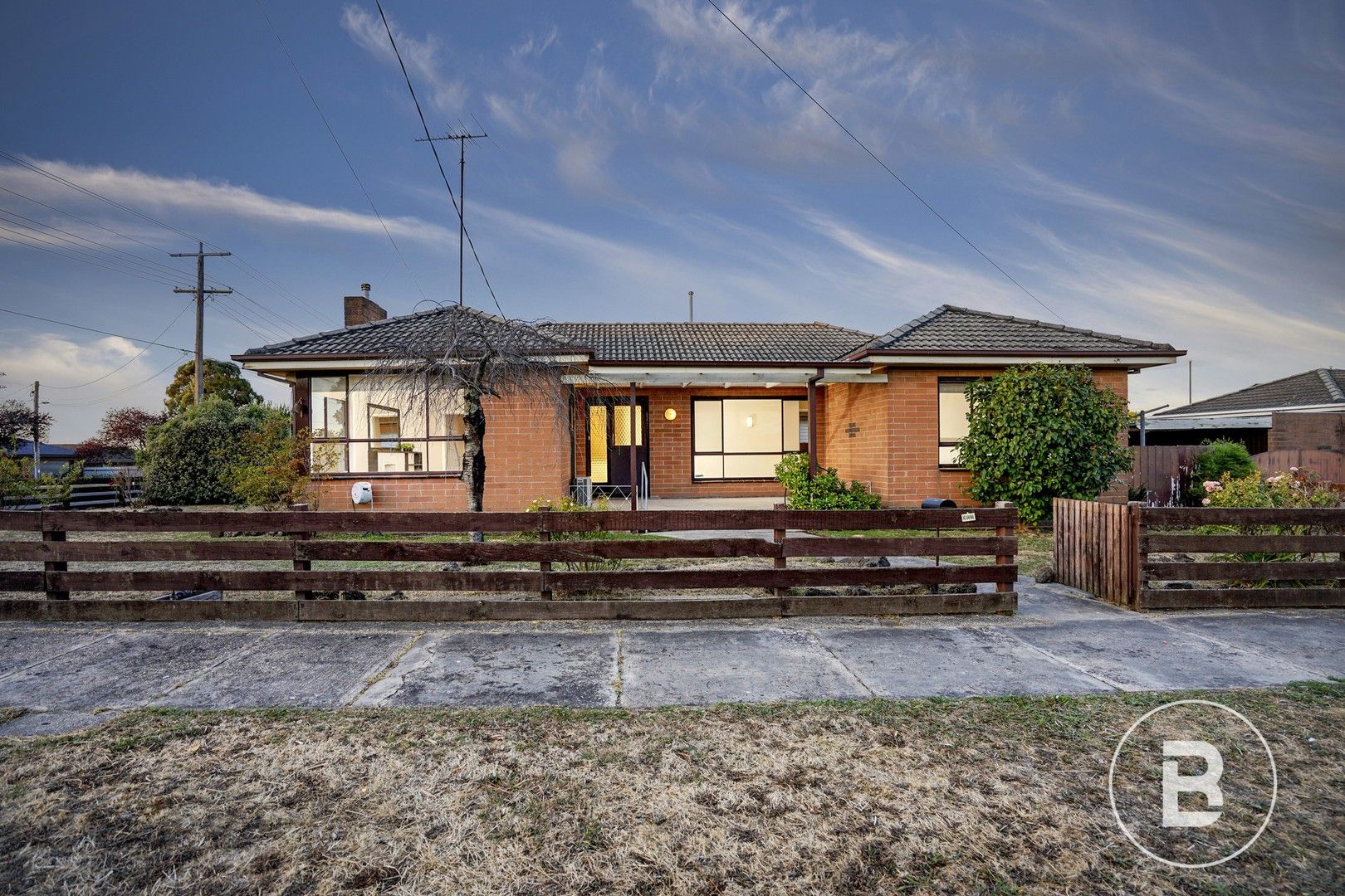 3 bedrooms House in 338 Forest Street WENDOUREE VIC, 3355