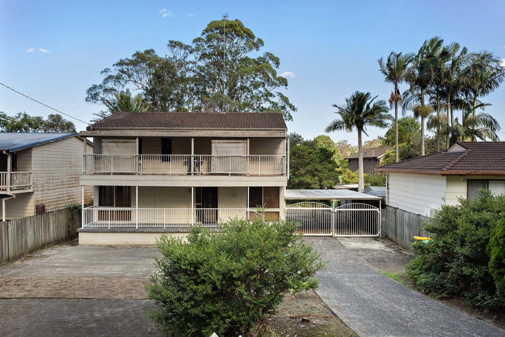 2 bedrooms Apartment / Unit / Flat in 203A Cygnet Drive BERKELEY VALE NSW, 2261