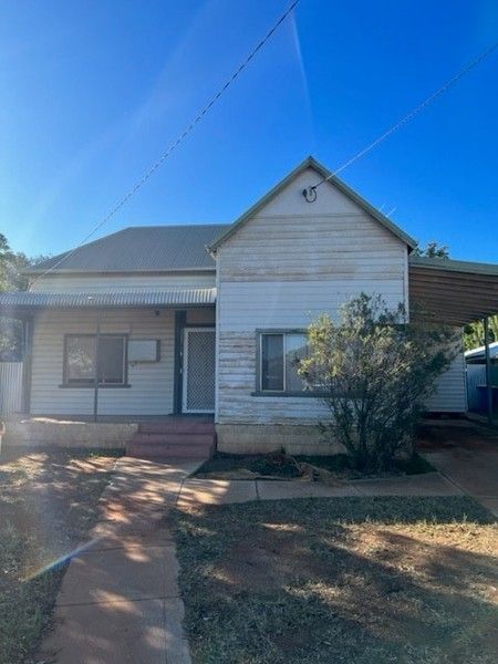 3 bedrooms House in 5 Porter Street KALGOORLIE WA, 6430