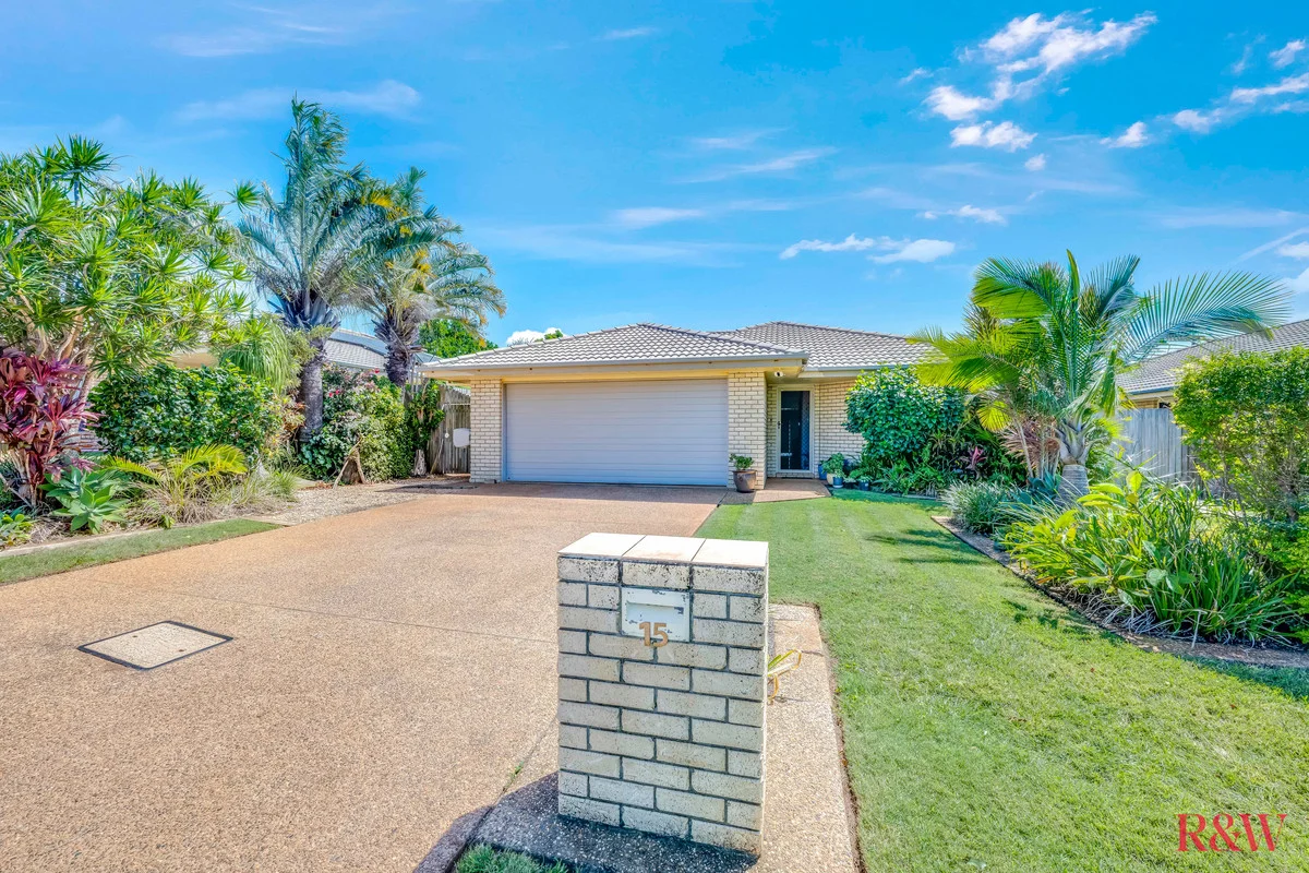 15 McCallum Close, Coral Cove QLD 4670