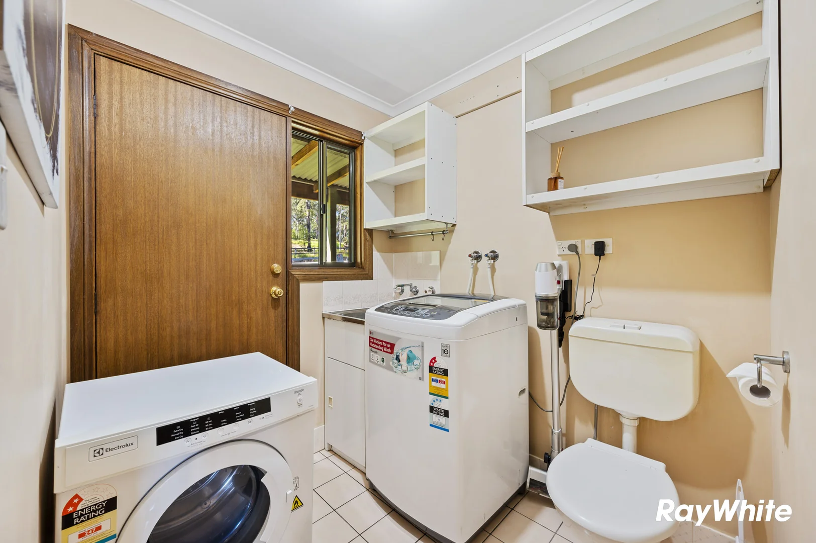 Additional image 16 of 39-41 James St, Mogo NSW 2536
