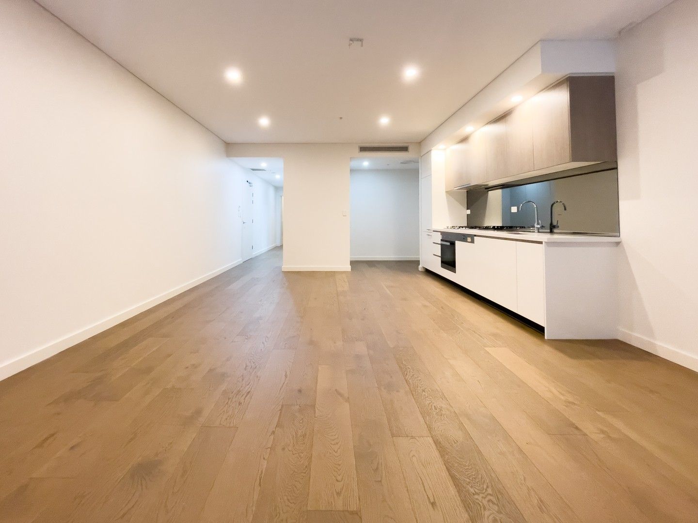 2 bedrooms Apartment / Unit / Flat in 1311/8 Kingsborough Way ZETLAND NSW, 2017