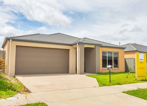 68 Nelson Street, Cranbourne East VIC 3977