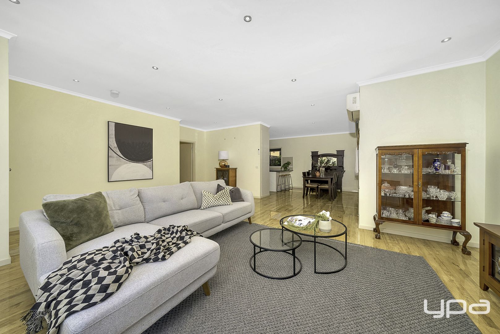 2/137 View Street, Glenroy VIC 3046, Image 1