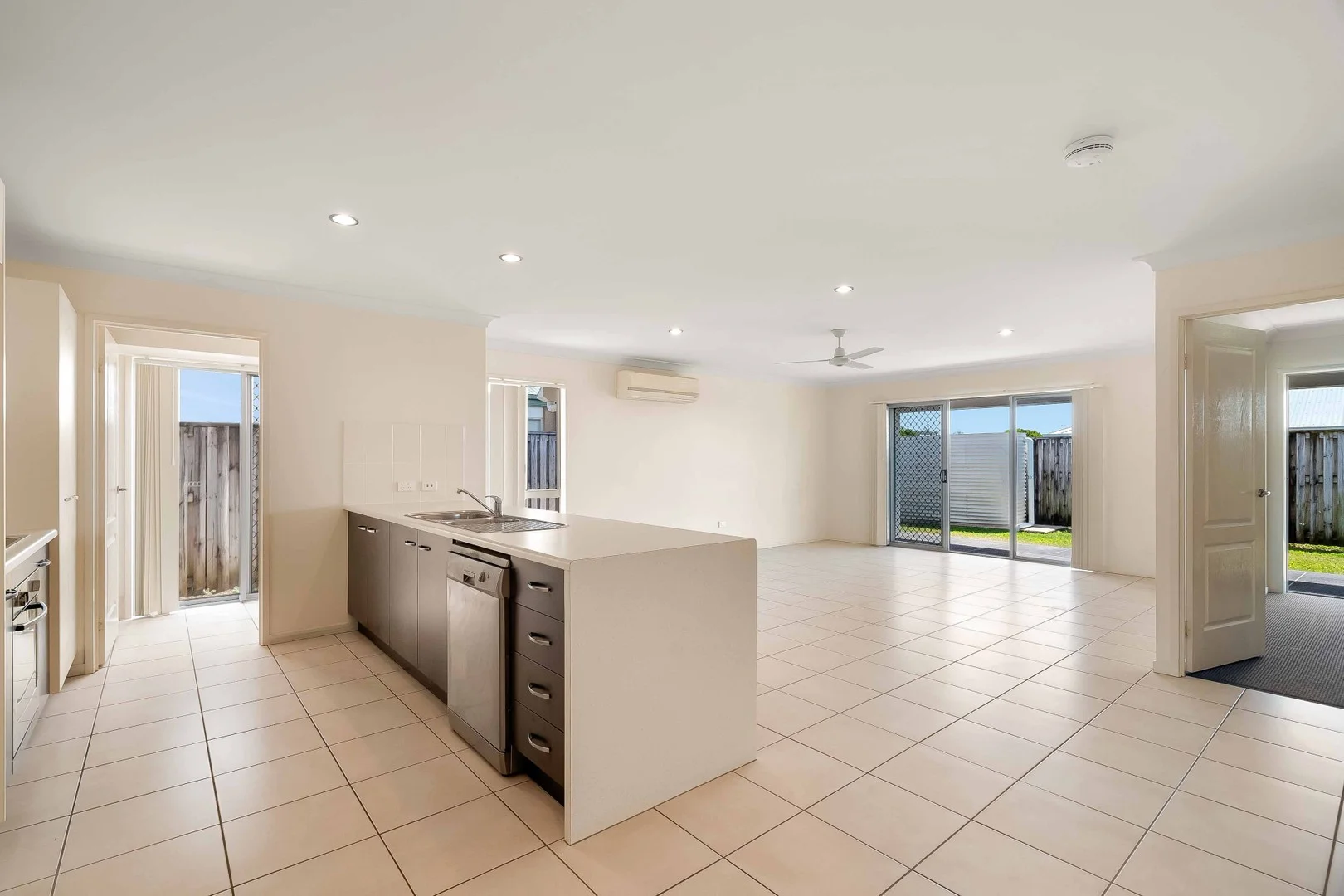 24 Trinity Parade, Blacks Beach QLD 4740