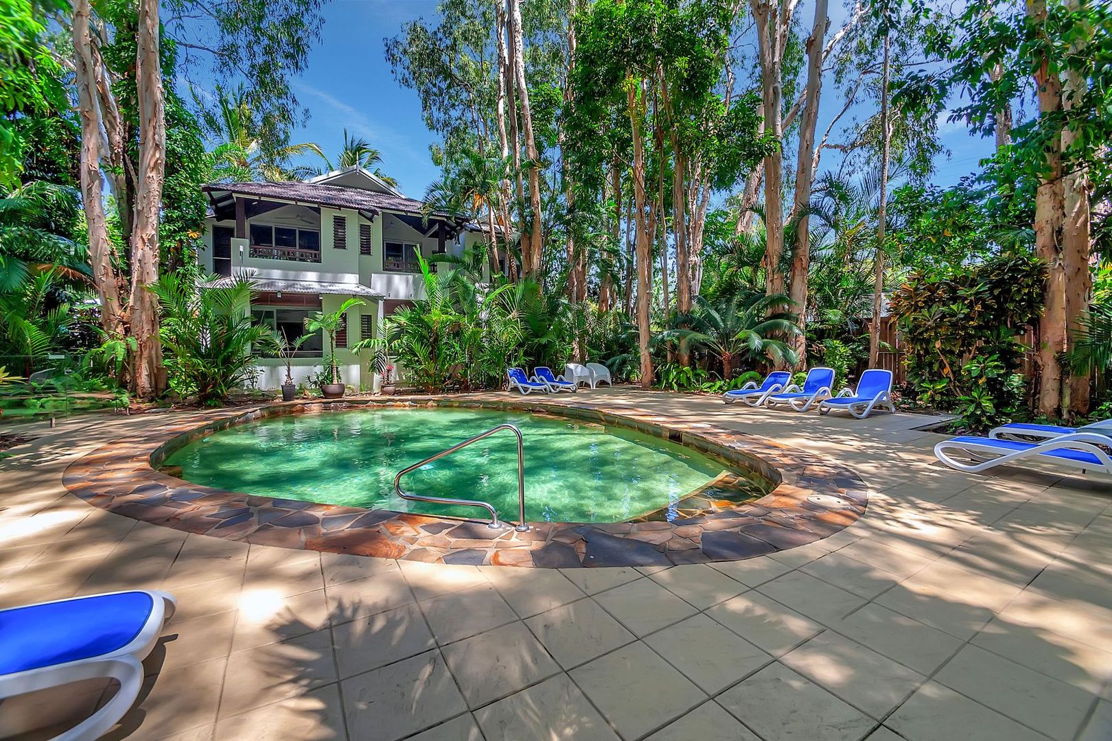 21-22/10-14 Amphora Street, Palm Cove QLD 4879, Image 1