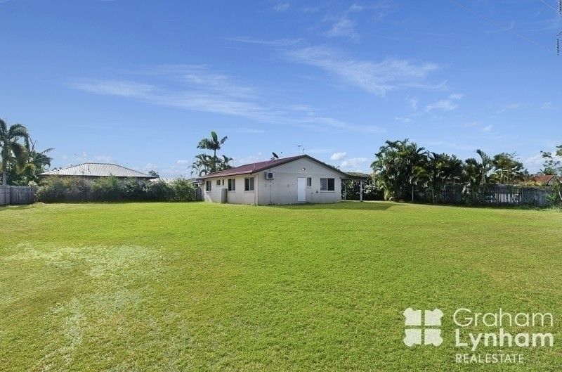 3 bedrooms House in 11 Spruce Street KIRWAN QLD, 4817