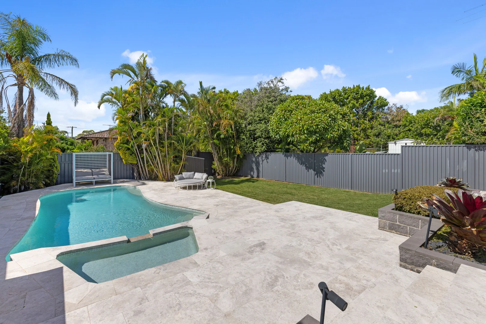 18 Chester Street, Sylvania NSW 2224