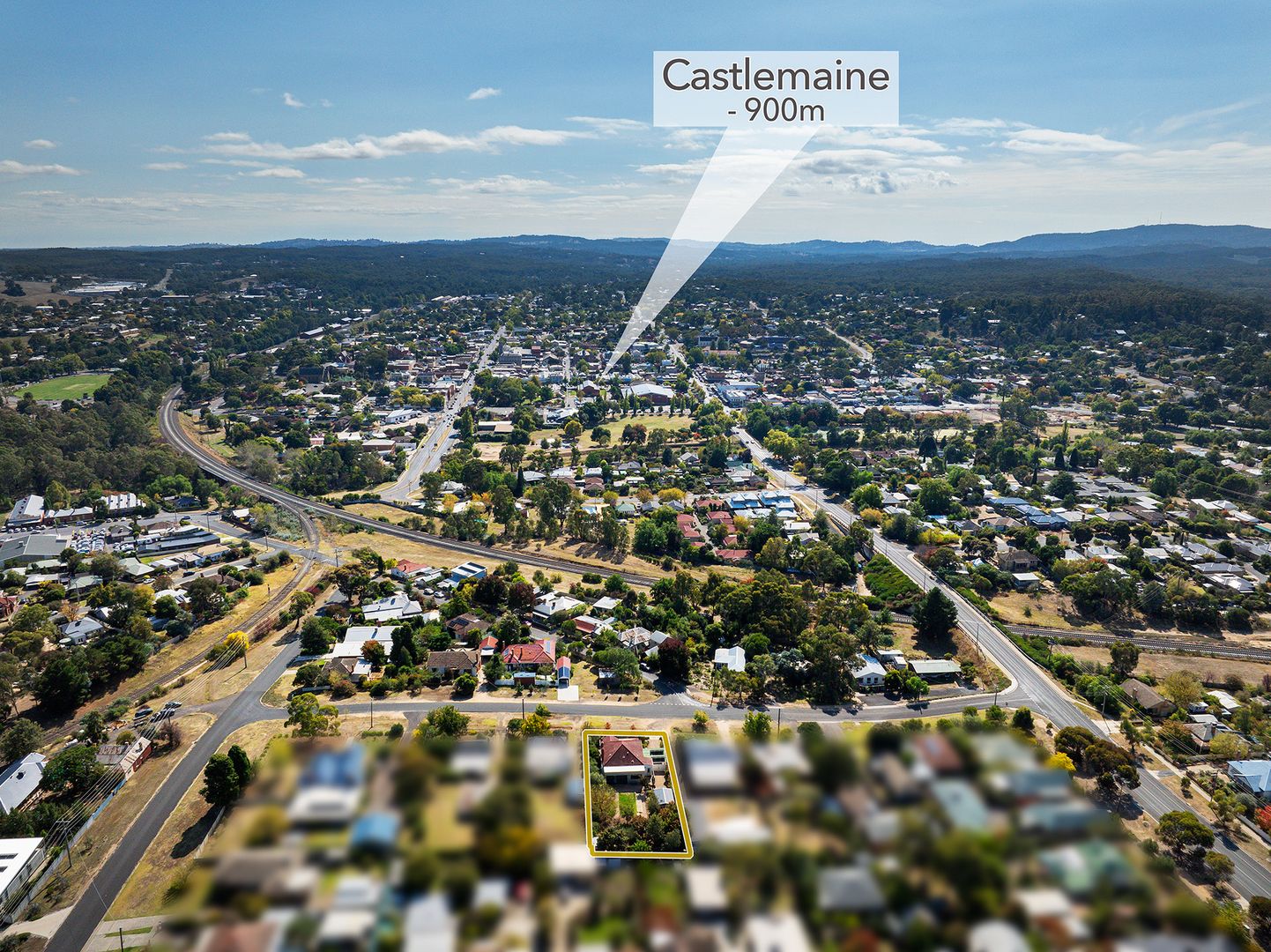 10 Pleasant Street, Castlemaine VIC 3450, Image 2