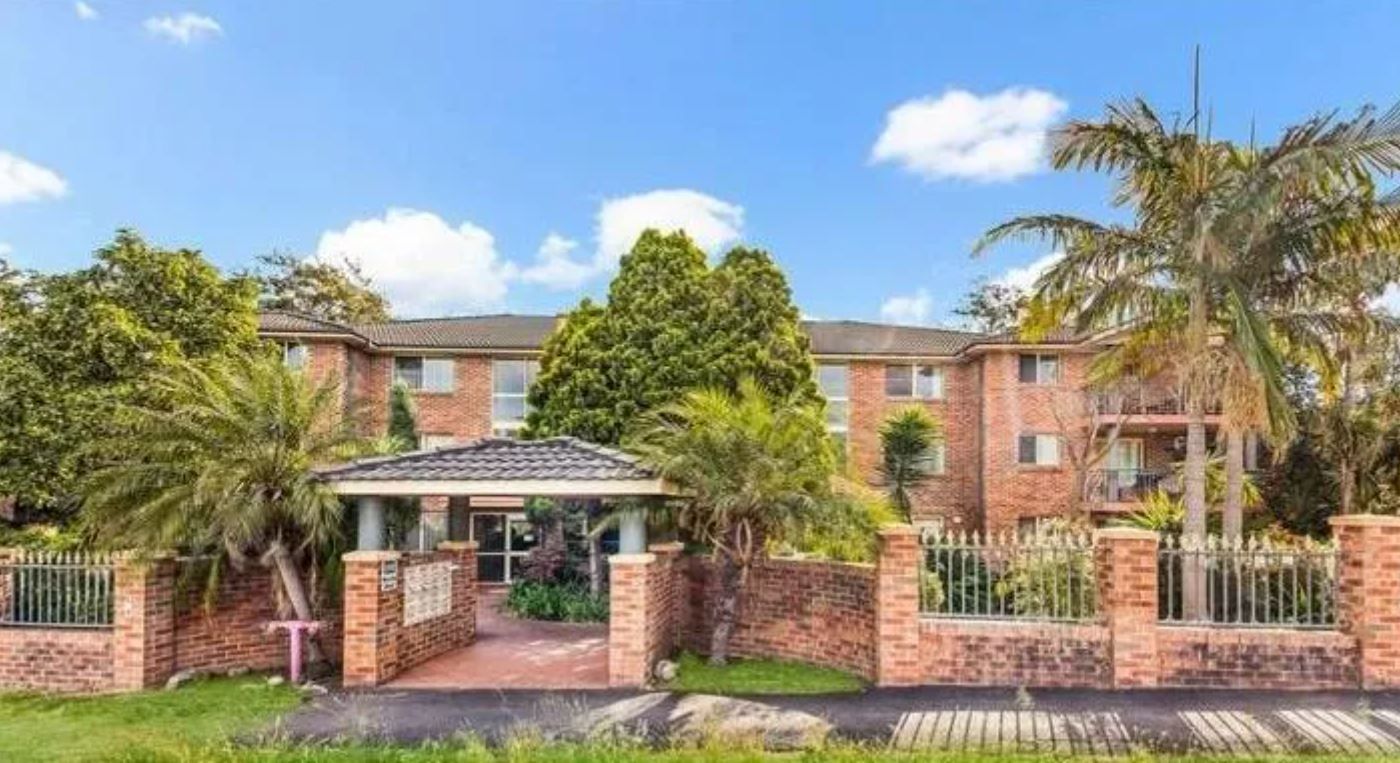 2 bedrooms Apartment / Unit / Flat in 6/2B Myrtle Street BANKSTOWN NSW, 2200