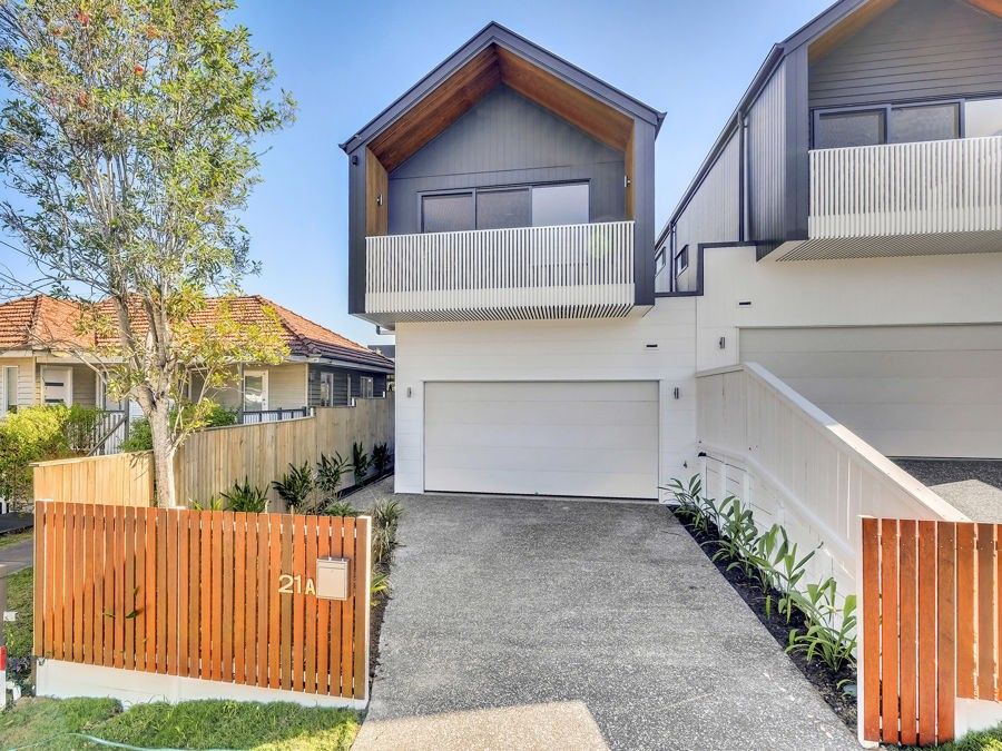 4 bedrooms New House & Land in 21A Thomas Street CAMP HILL QLD, 4152