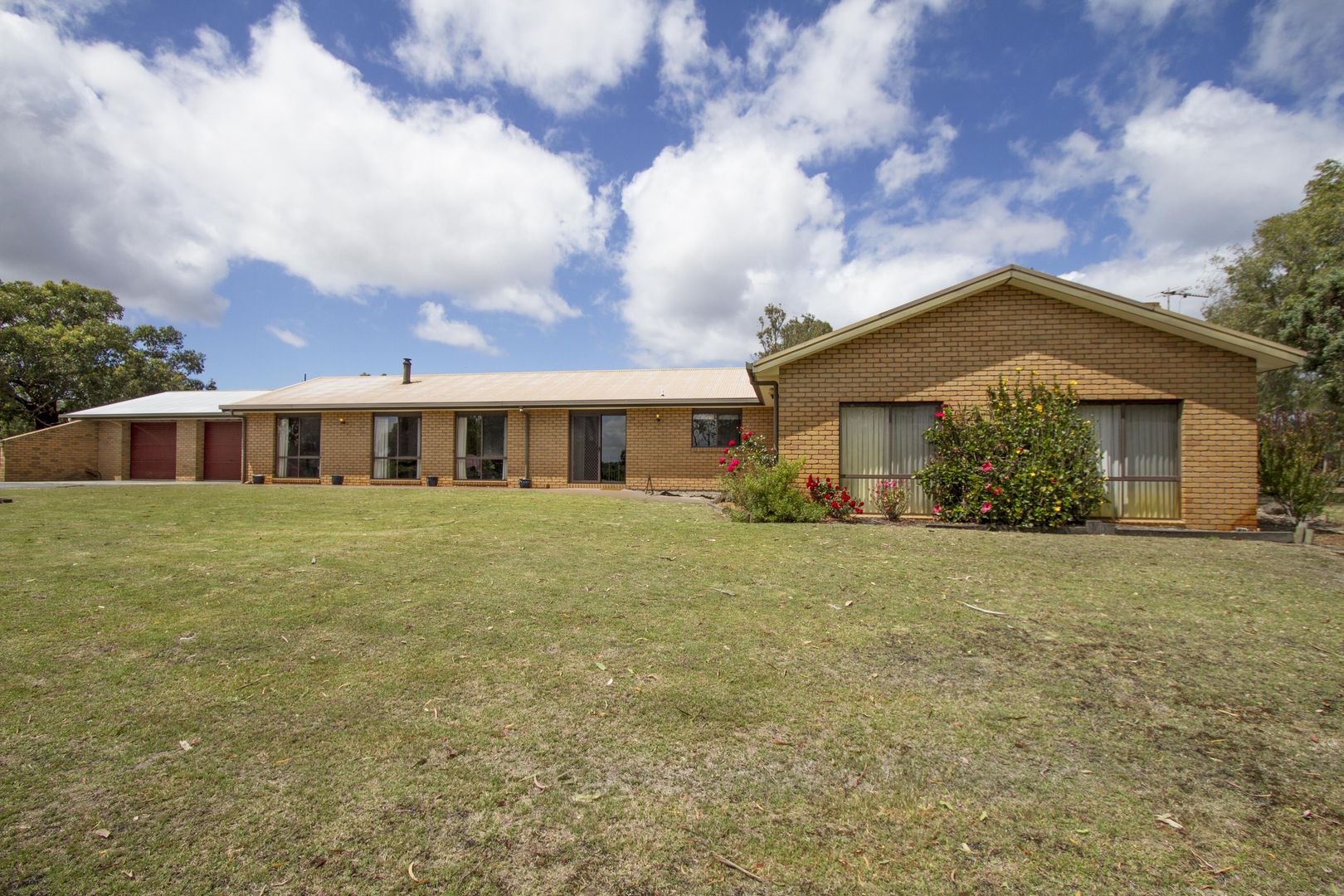 2684 Rosedale-Longford Road, Longford VIC 3851, Image 2