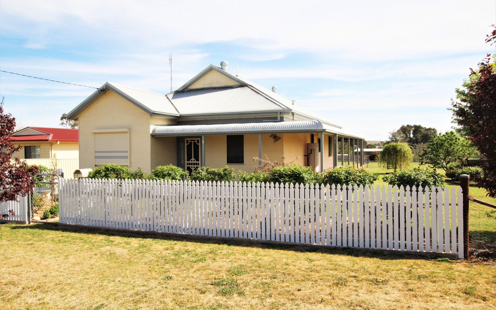 5-7 Campbell Street, Boorowa NSW 2586, Image 2