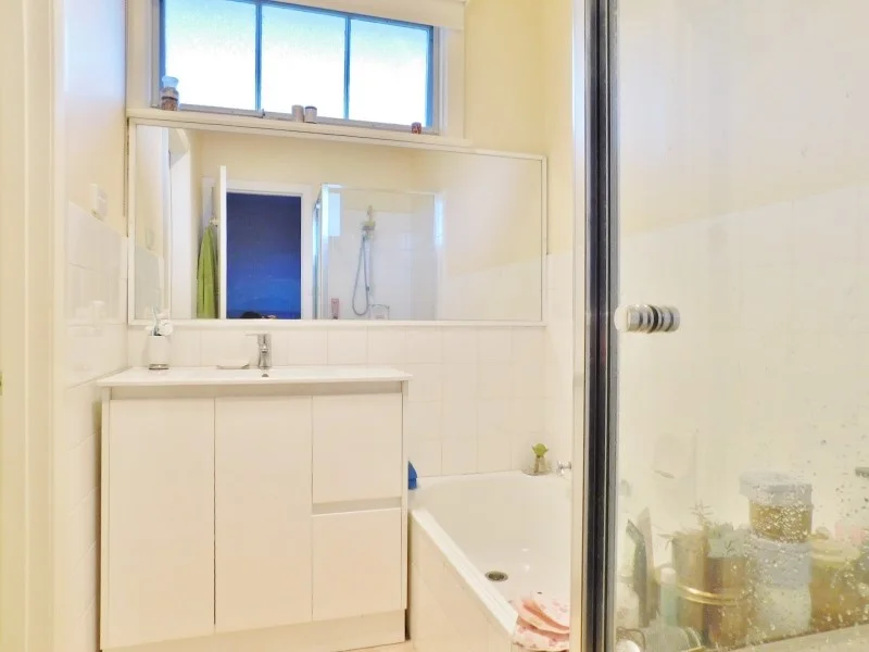 Additional image 4 of 5/159 Maltravers Road, Ivanhoe VIC 3079