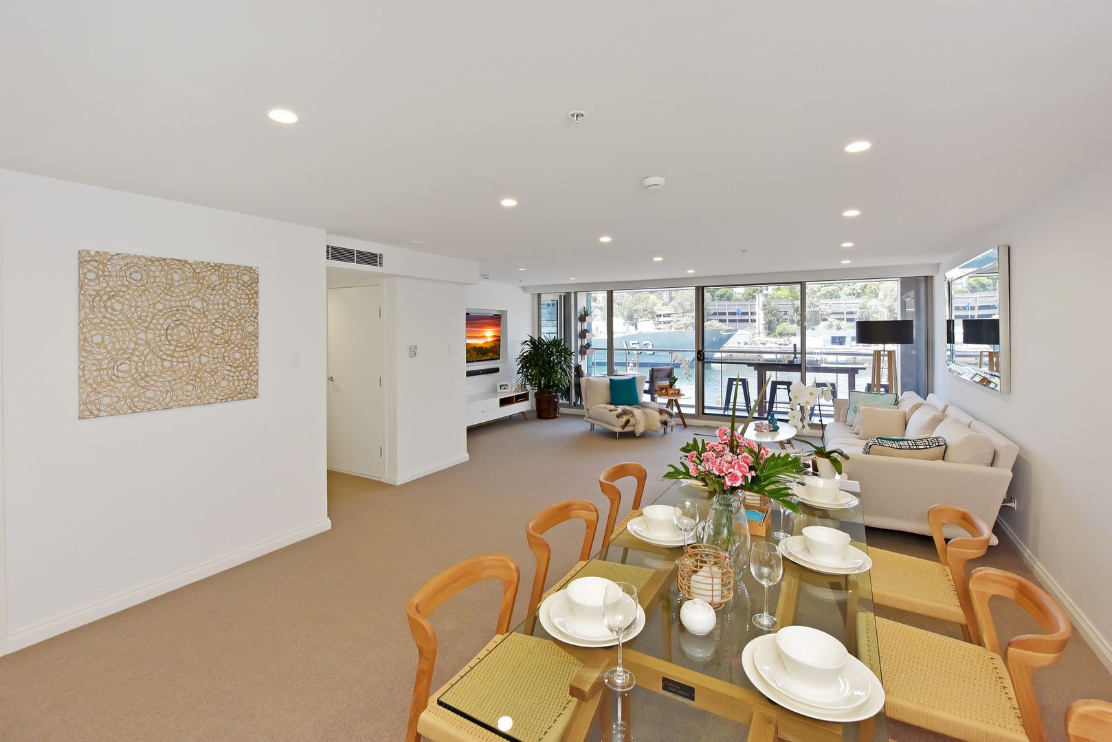 237/6 Cowper Wharf Road, Woolloomooloo NSW 2011, Image 2