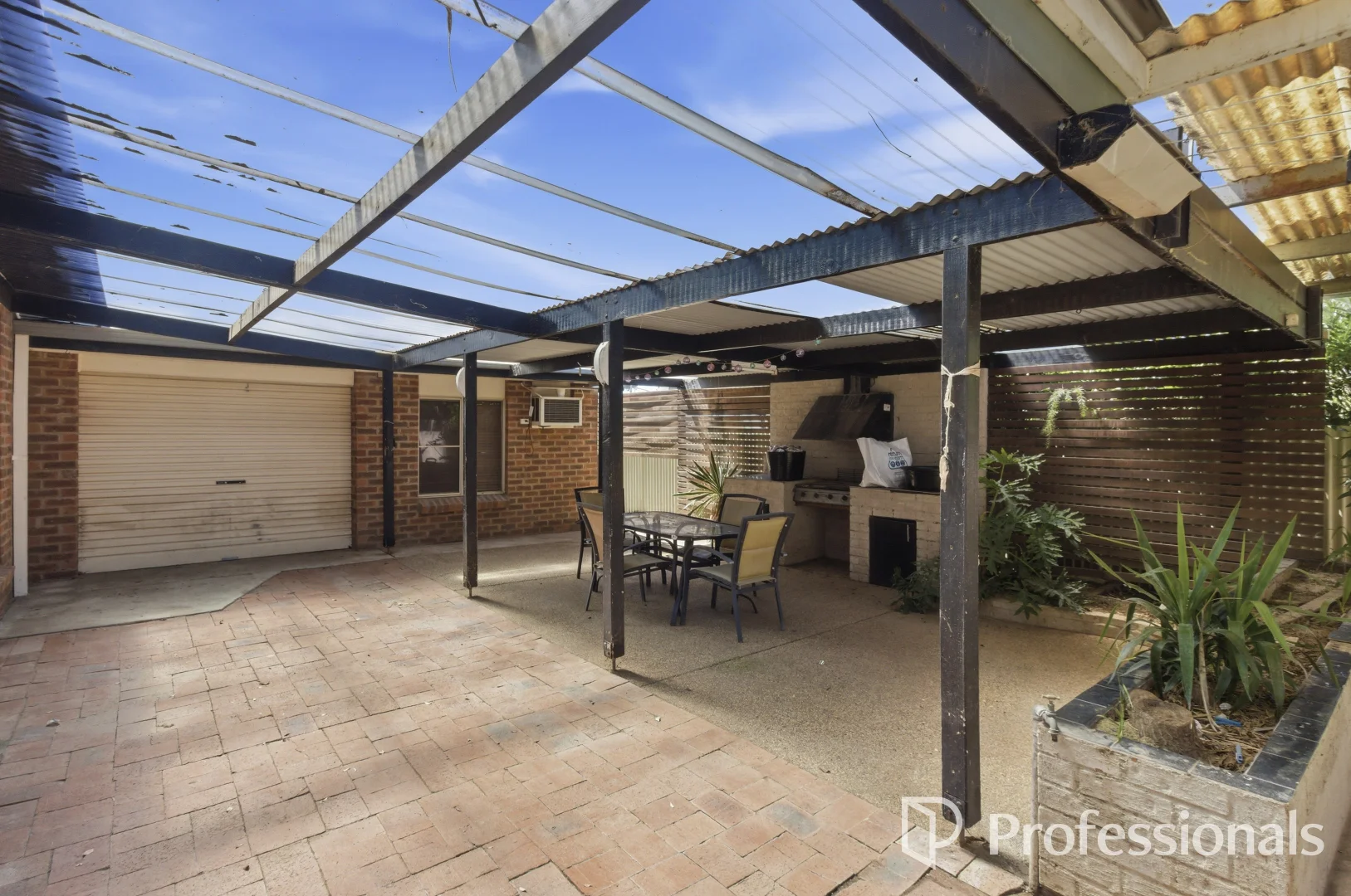 Additional image 14 of 105 Undurra Drive, Glenfield Park NSW 2650