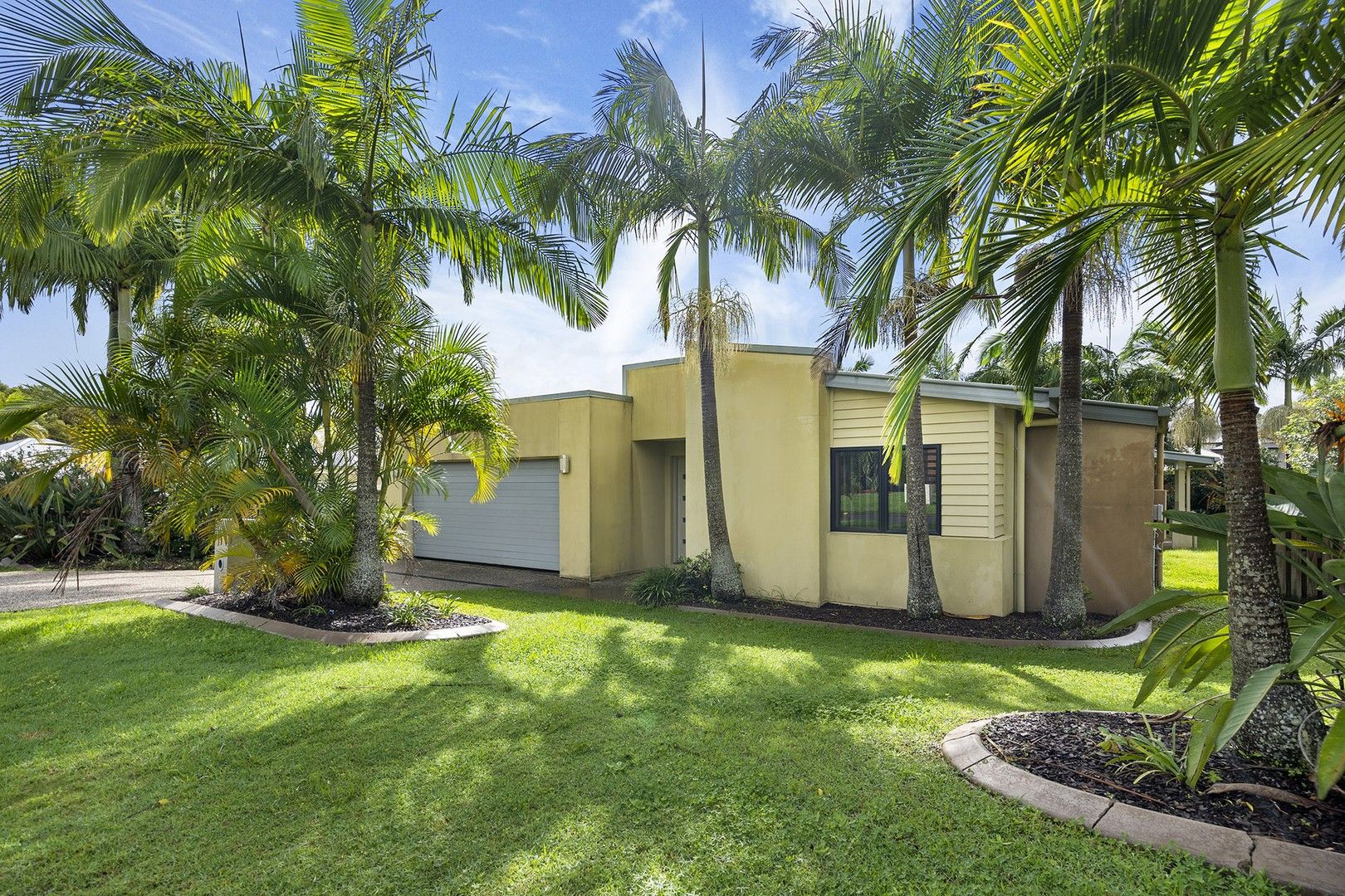 8 Crusade Court, Coomera Waters QLD 4209, Image 0
