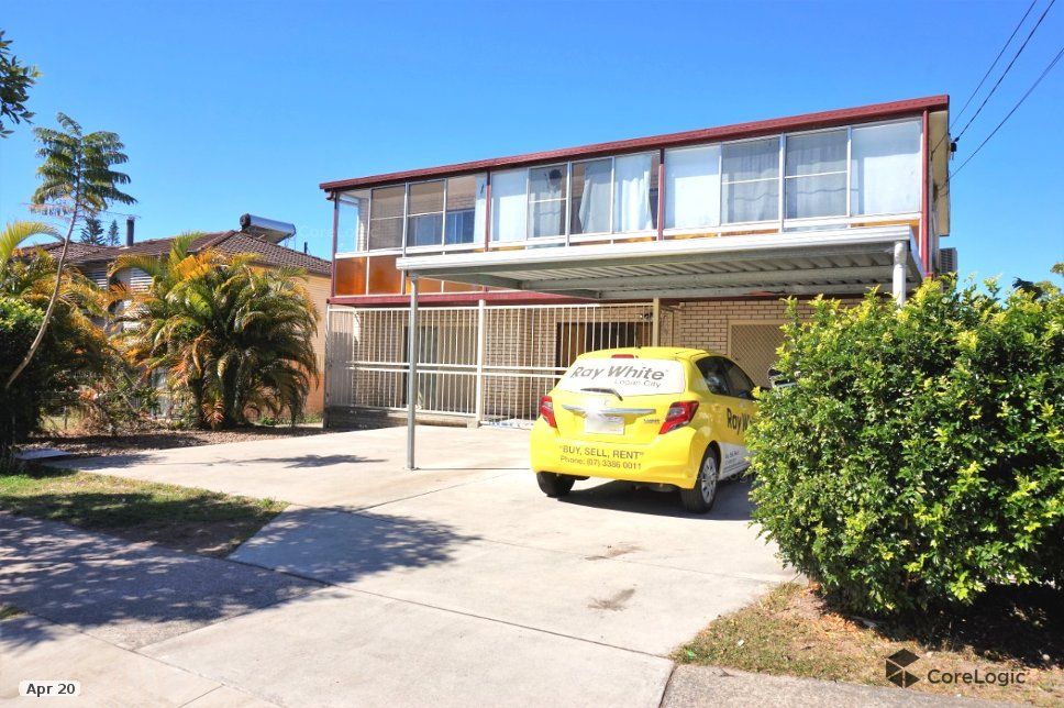 5 bedrooms House in 175 Ewing Road WOODRIDGE QLD, 4114