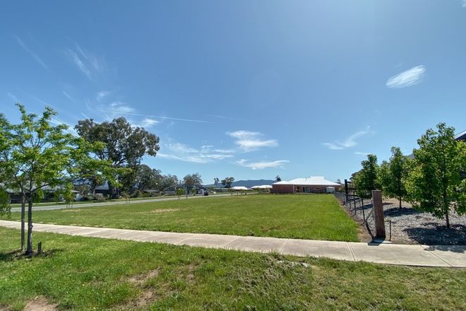 Picture of 2 Highlands Way, MANSFIELD VIC 3722
