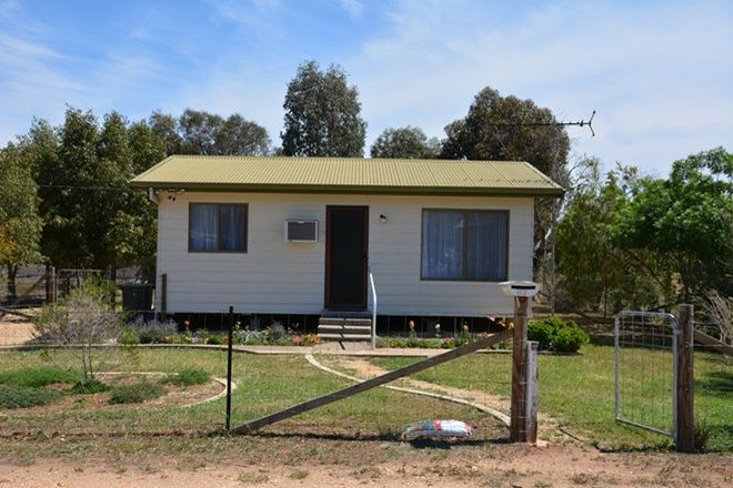 Picture of 83 Princess Street, URANA NSW 2645