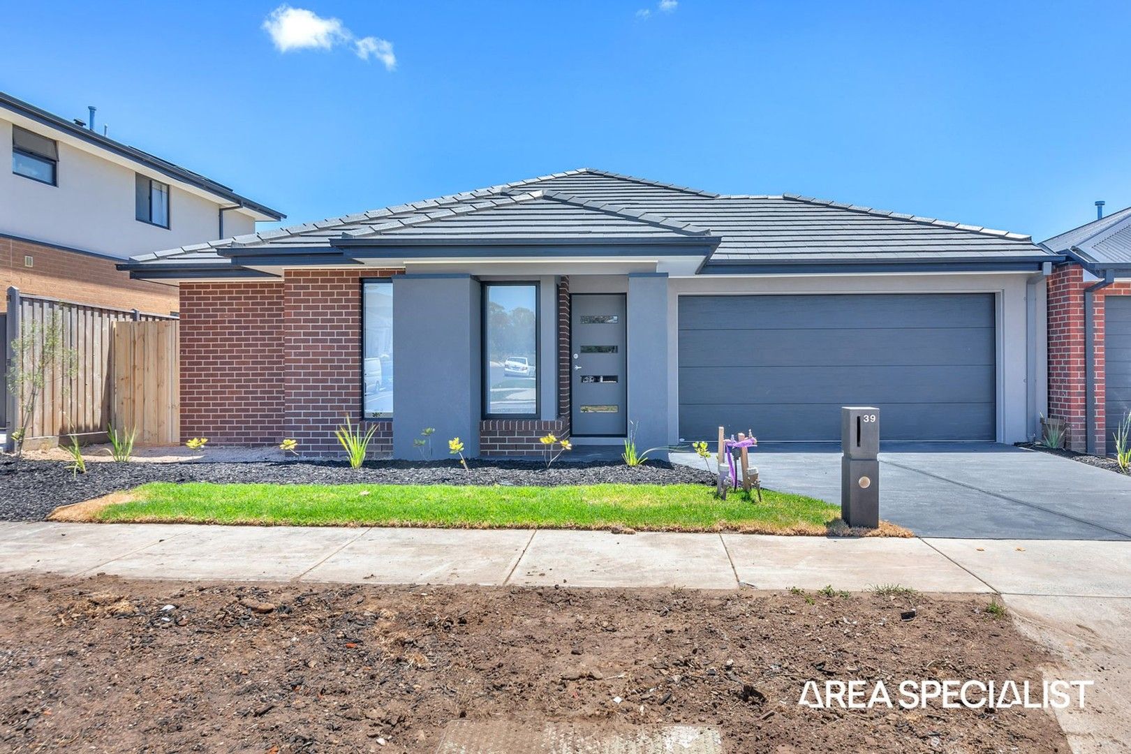 4 bedrooms House in 39 Ryder Street CRANBOURNE VIC, 3977