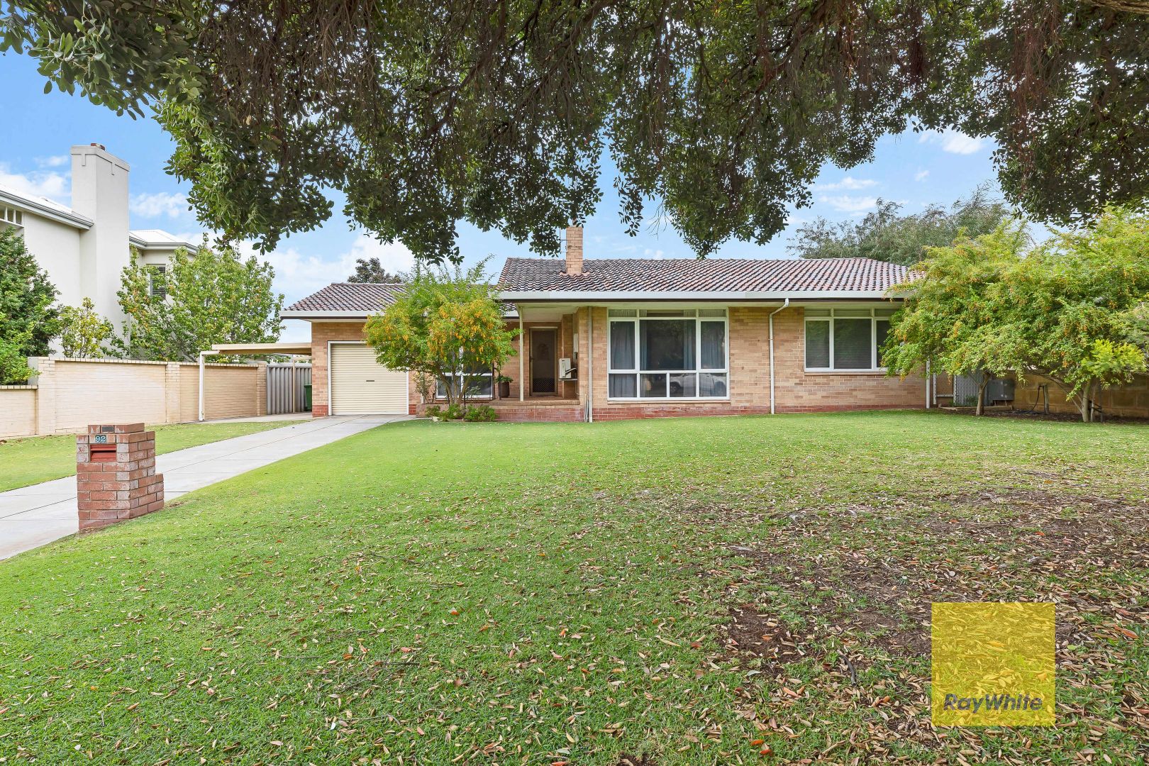 92 Clement Street, Swanbourne WA 6010, Image 2