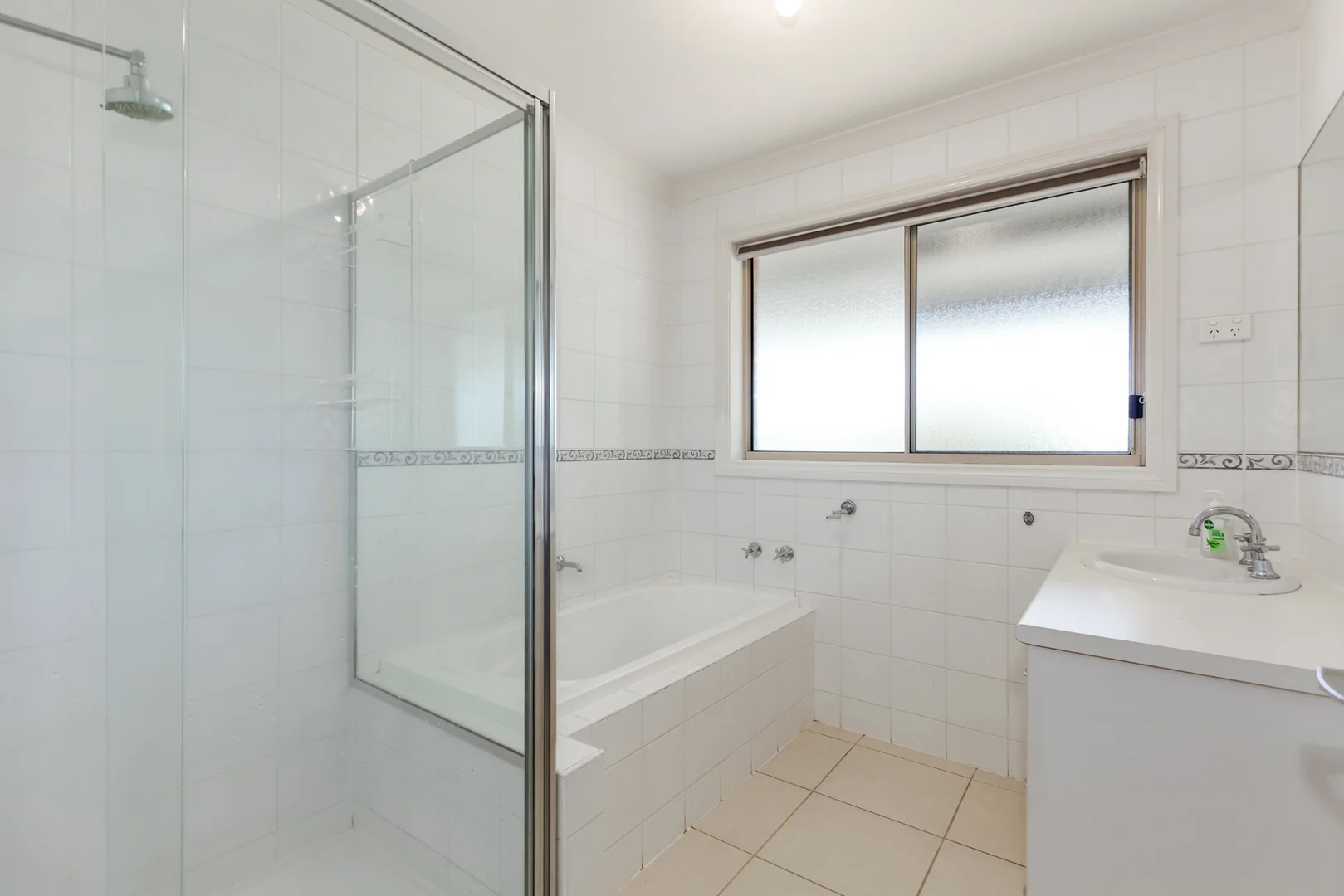 Additional image 9 of 3 Geoffrey Court, Kilmore VIC 3764