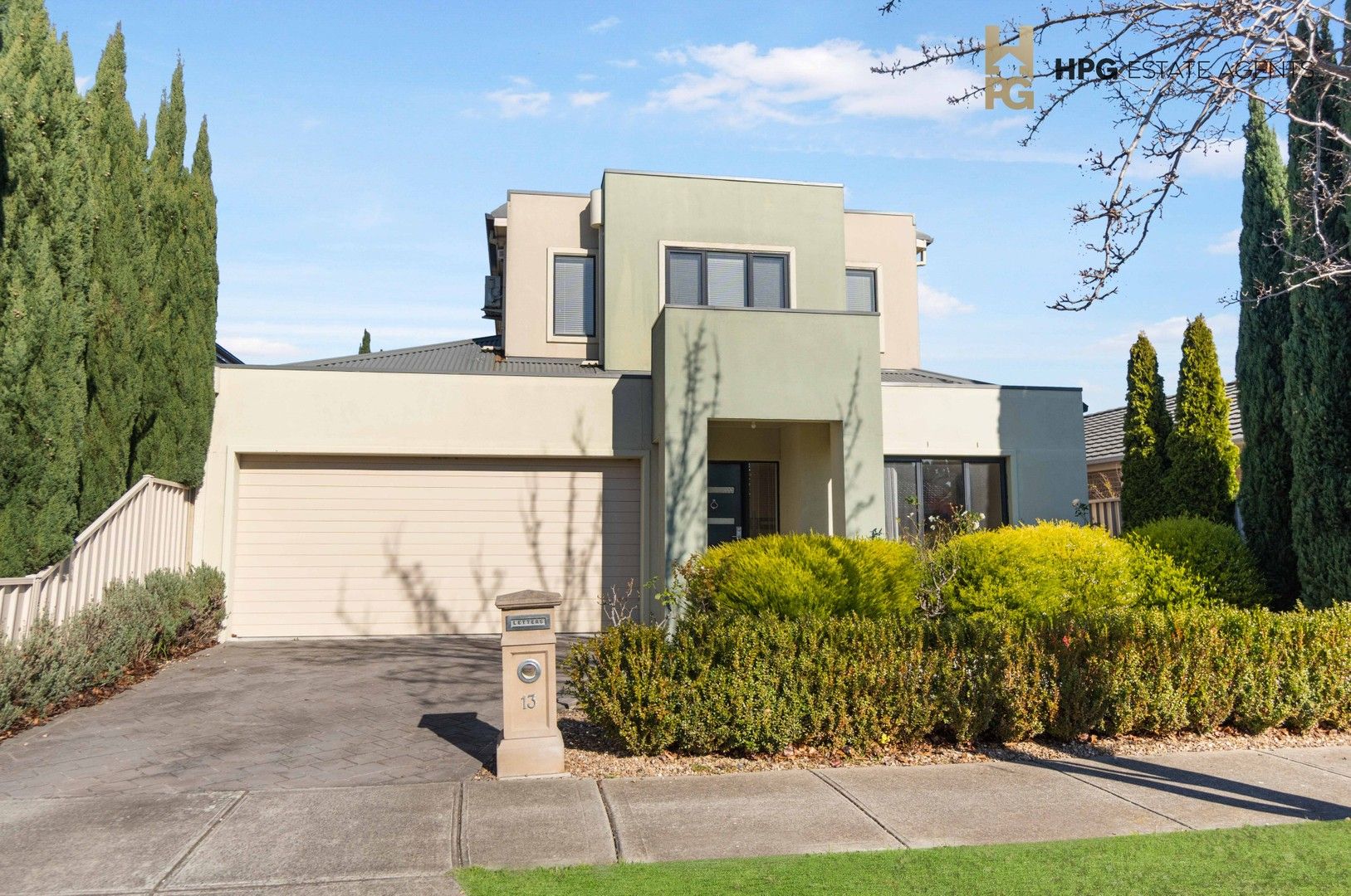3 bedrooms House in 13 Pawleena Circuit CAIRNLEA VIC, 3023